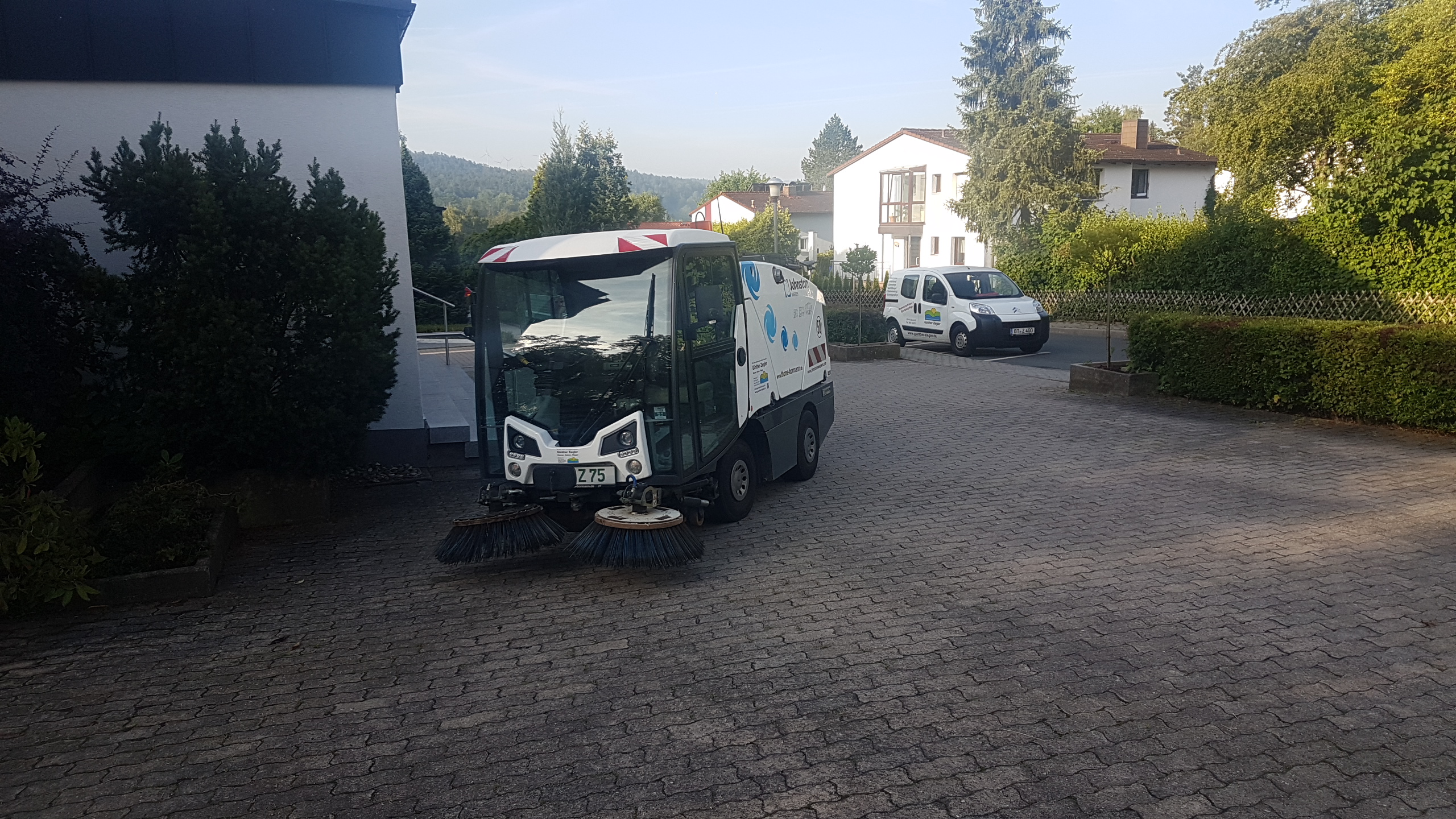 Gehwegreinigung
