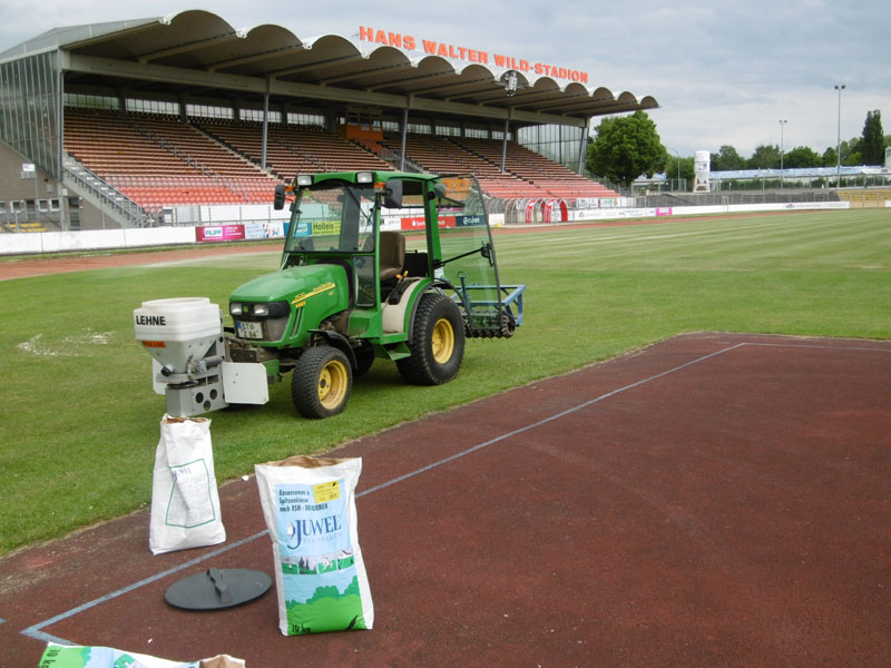 Sportplatzpflege